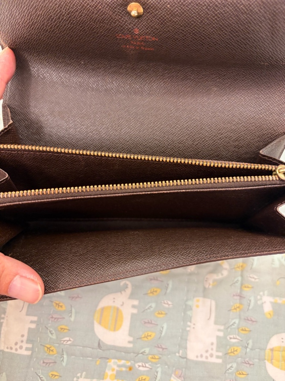 Louis Vuitton Sarah Damier Wallet (PRICE FIRM) - Picture 7 of 16